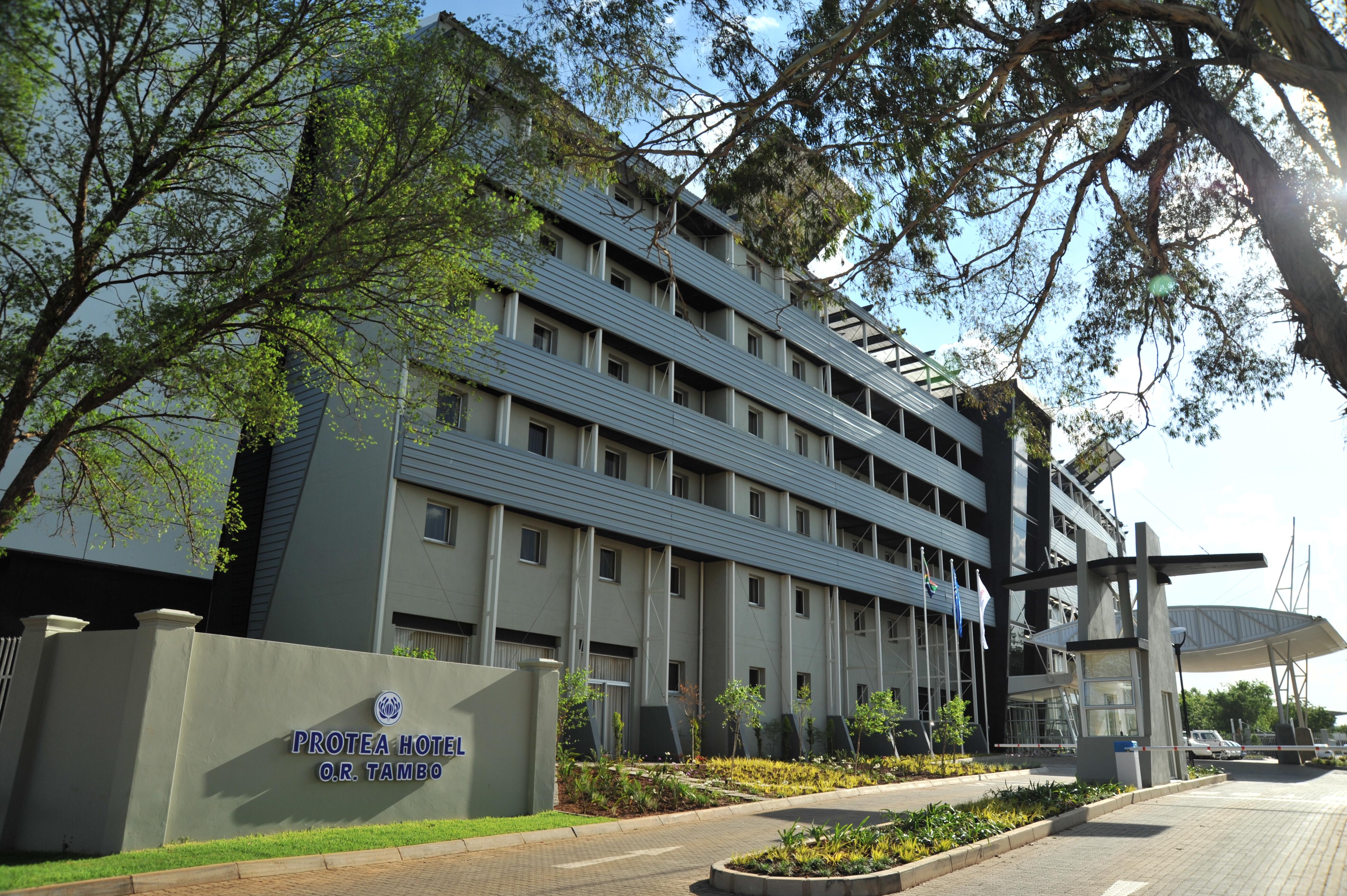 Protea Hotel By Marriott O R Tambo Airport Kempton Park Ngoại thất bức ảnh