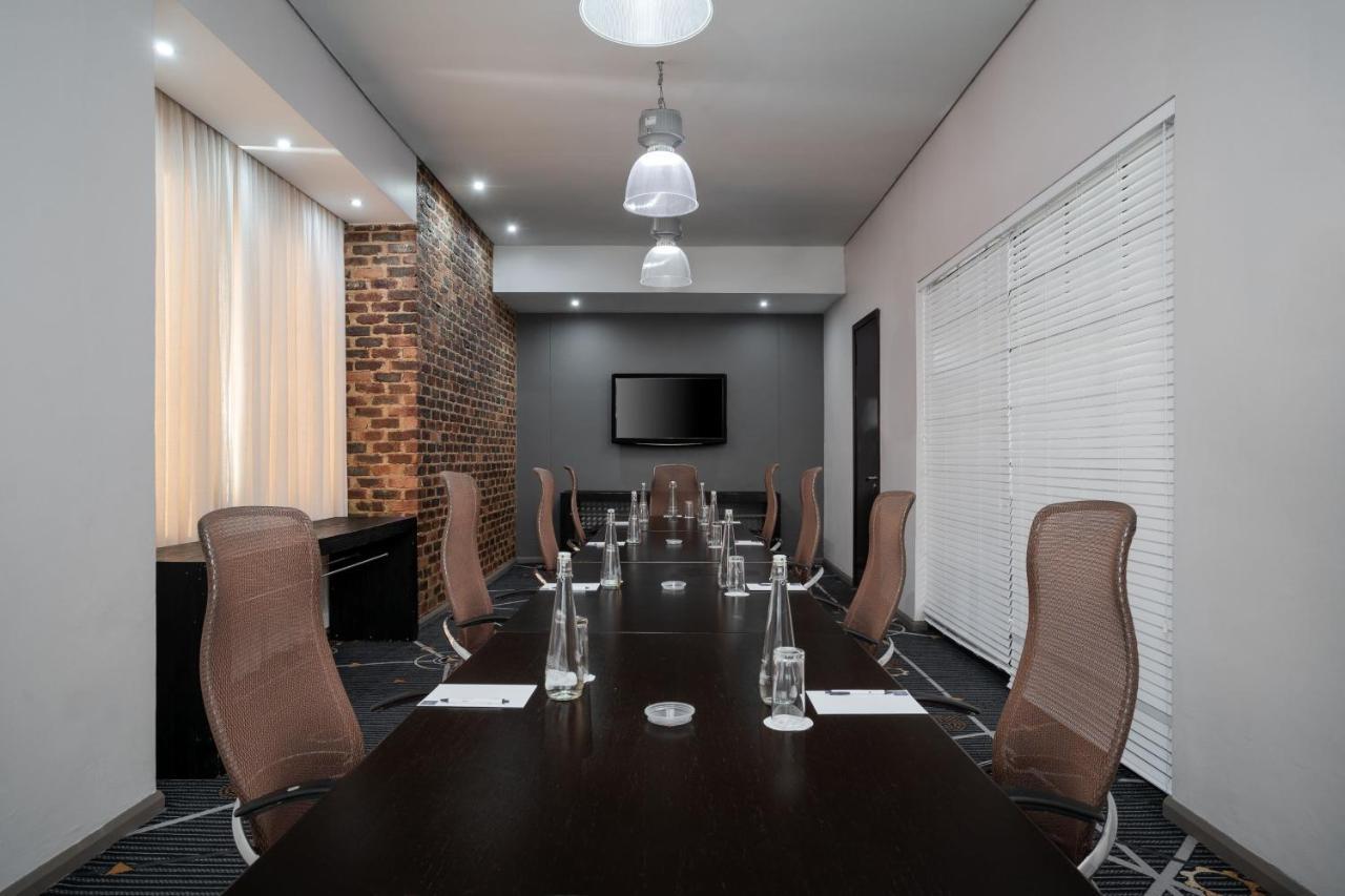 Protea Hotel By Marriott O R Tambo Airport Kempton Park Ngoại thất bức ảnh