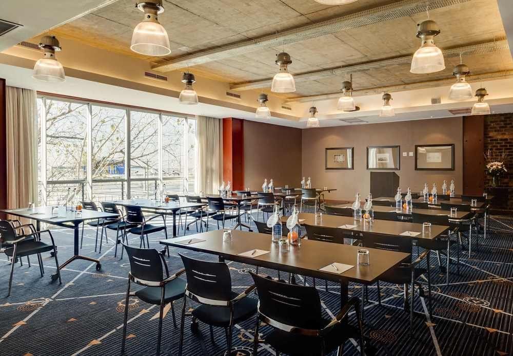 Protea Hotel By Marriott O R Tambo Airport Kempton Park Ngoại thất bức ảnh