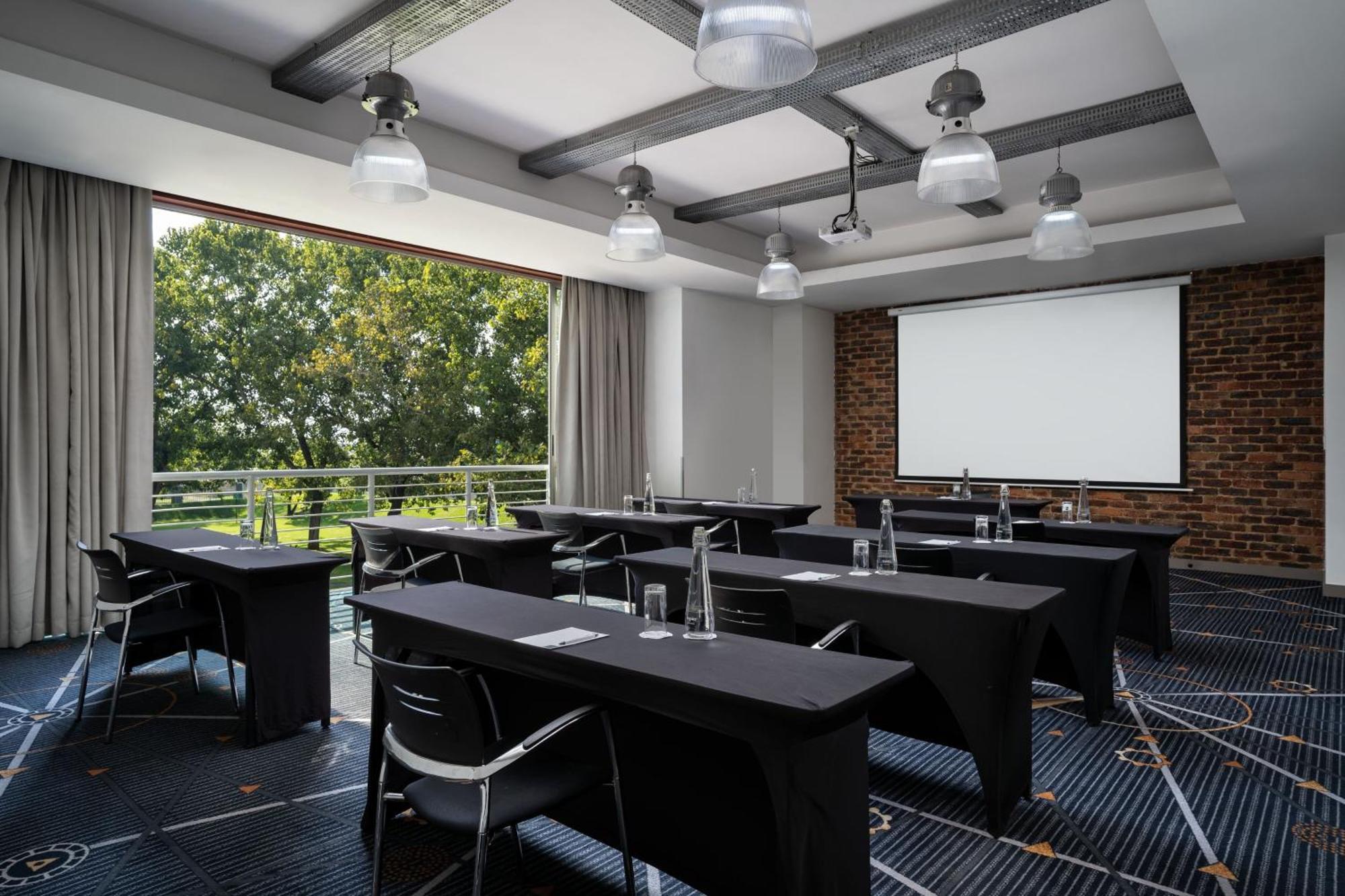 Protea Hotel By Marriott O R Tambo Airport Kempton Park Ngoại thất bức ảnh