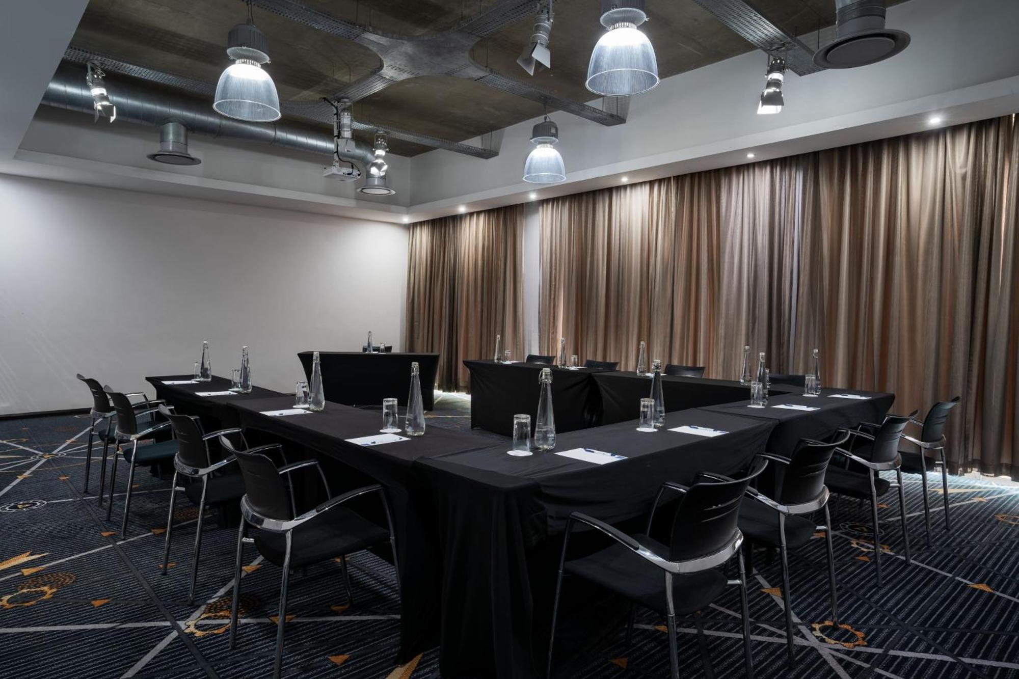Protea Hotel By Marriott O R Tambo Airport Kempton Park Ngoại thất bức ảnh